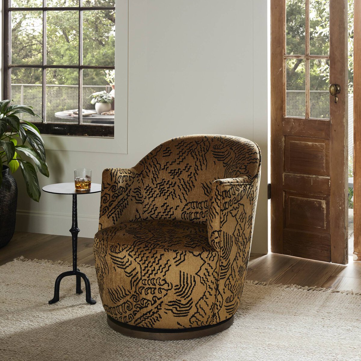 Aurora Swivel Chair