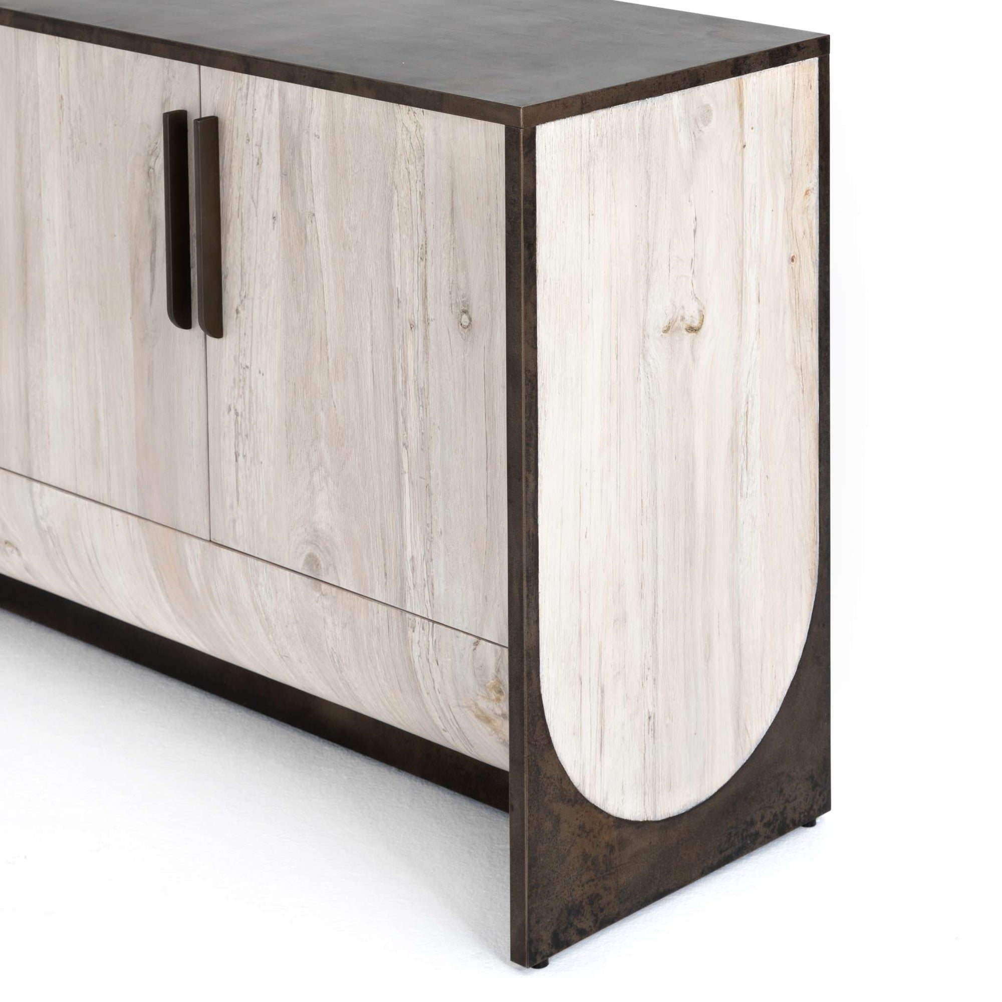 Loros Sideboard