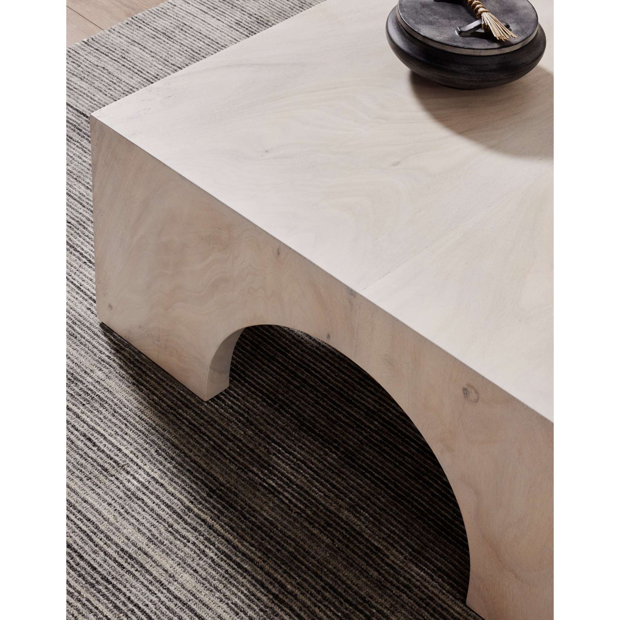 Fausto Coffee Table