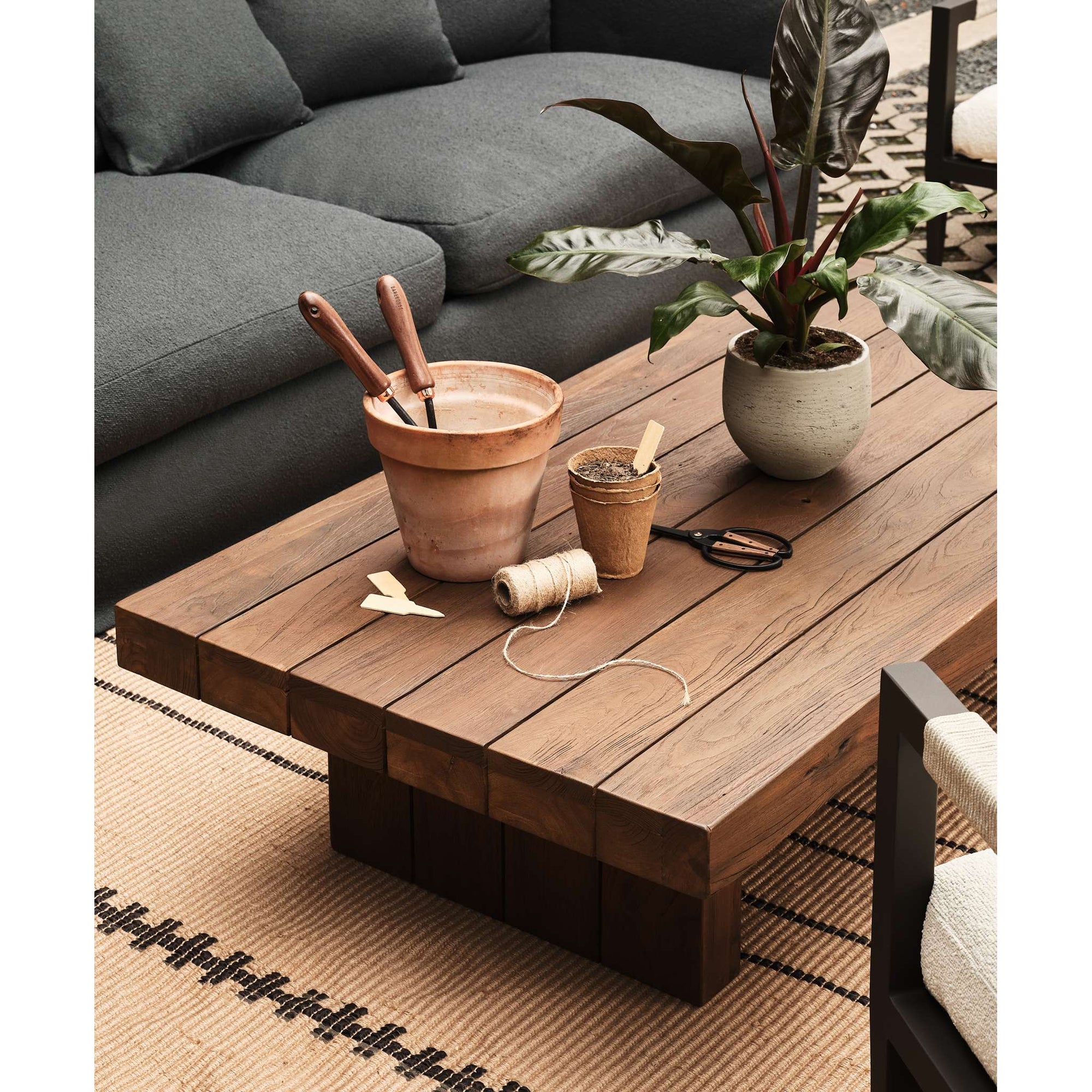 Encino Outdoor Coffee Table